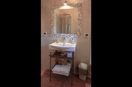 Castellina In Chianti Apartment Sleeps 2 Pool Wifi