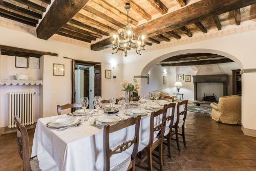 Bagno A Ripoli Villa Sleeps 10 Pool Air Con T764874