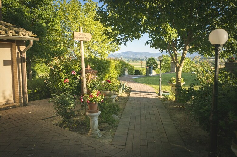 La Fonte Di Montebuono