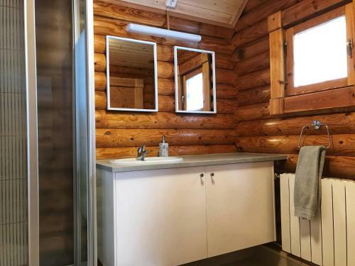 Hostal Brimnes Bungalows