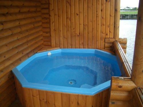 Hostal Brimnes Bungalows