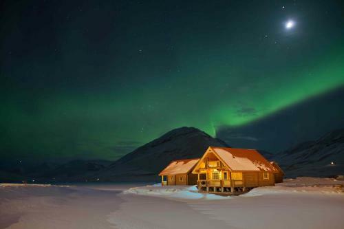 Hostal Brimnes Bungalows
