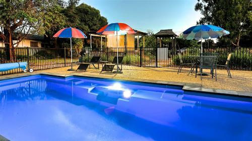 Castle Creek Motel