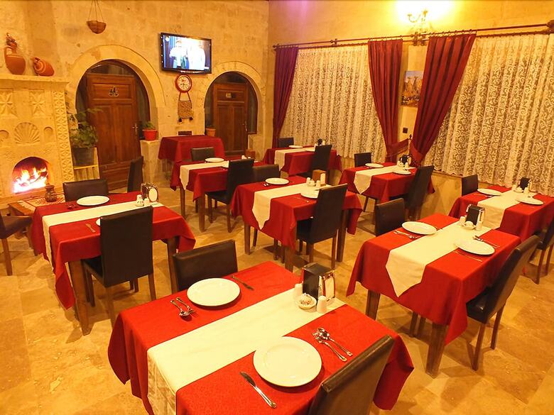 Dilek Tepesi Cave Hotel
