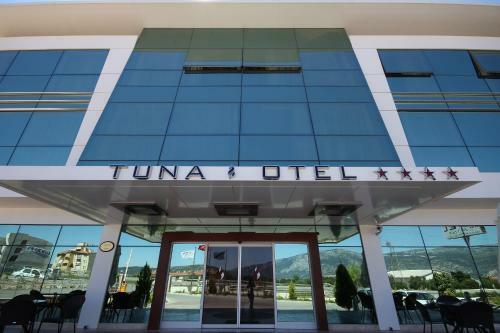Tuna Hotel