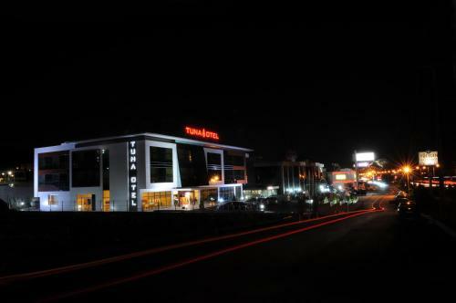 Tuna Hotel