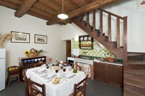 Agroturismo Castello Di Pratelli