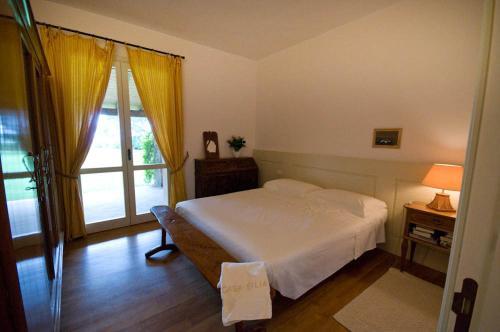 Is Morus Villa Sleeps 12 Air Con Wifi