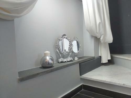 Hostal Room73