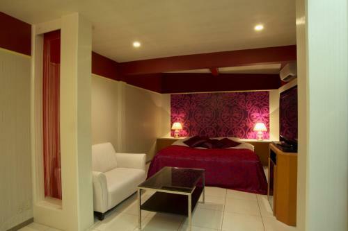 Hotel Coco-palm (Love Hotel)