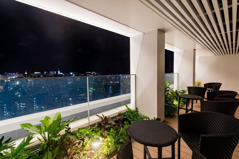 Jr Kyushu Hotel Blossom Naha