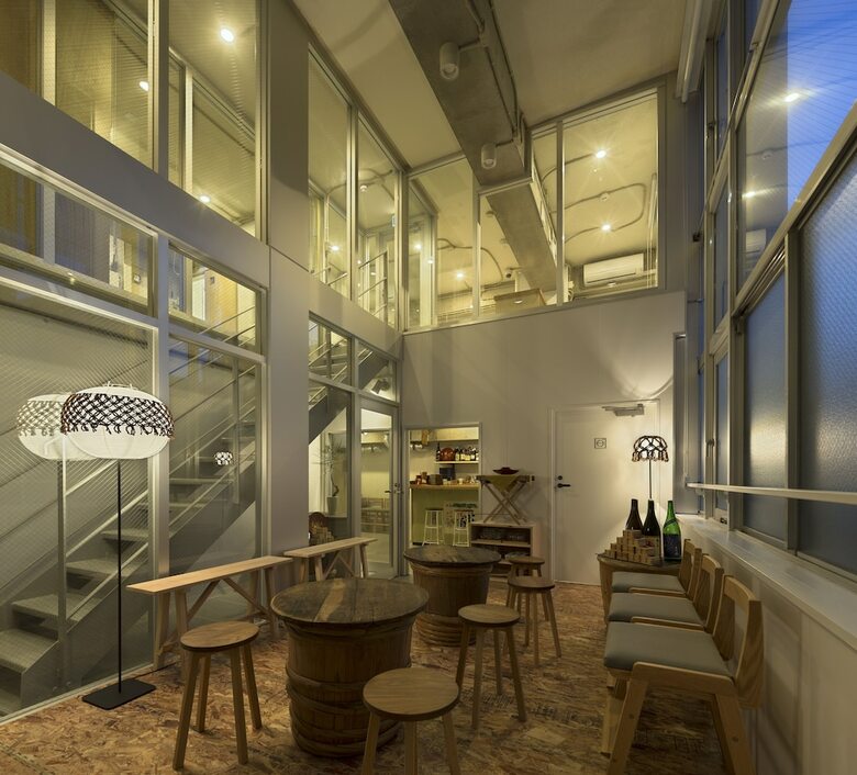 Common De - Hostel & Bar