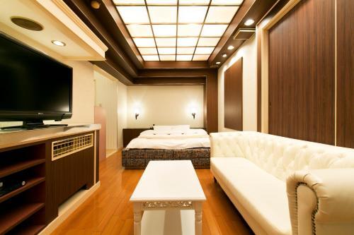 Hotel Luna (Adult Only)