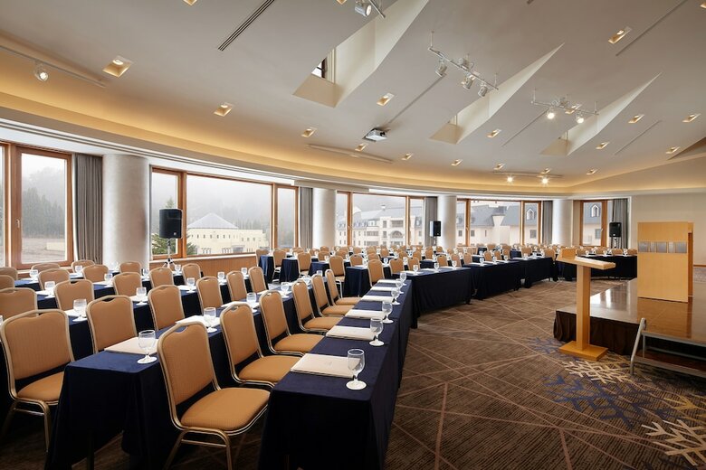Hotel Lotte Arai Resort