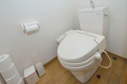 Apartment In Nakakasai 073