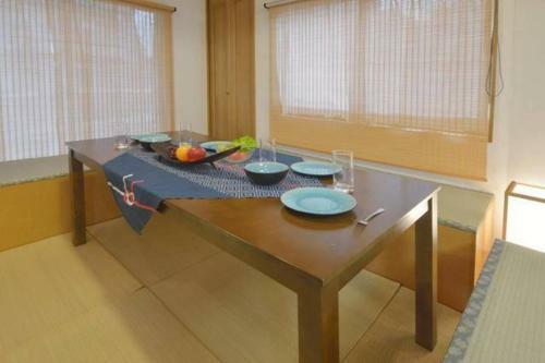 Apartment In Nakakasai 073