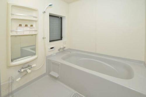 Apartment In Nakakasai 073