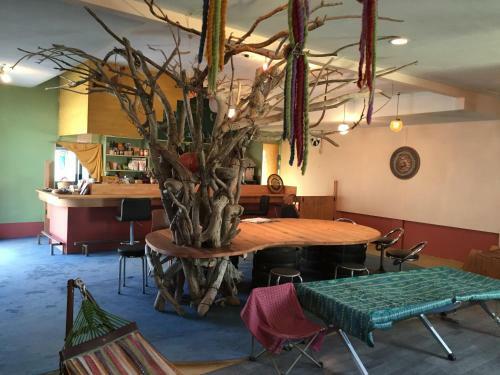 Hostal Guest House & Cafe Ohana