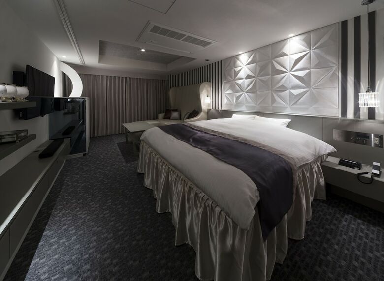 N Hotel