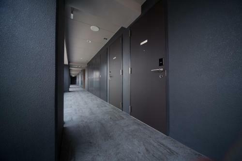 Shinsaibashi-higashi Crystal Hotel