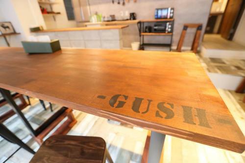 Hostal Gush