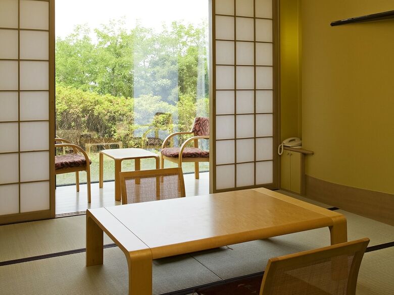 Hotel Spring Golf & Art Resort Awaji