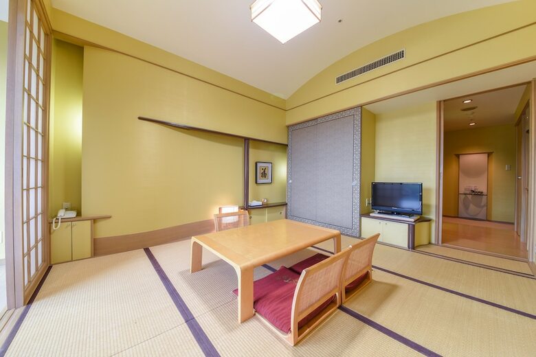 Hotel Spring Golf & Art Resort Awaji