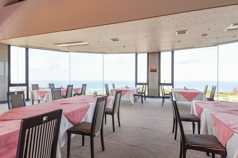 Hotel Spring Golf & Art Resort Awaji