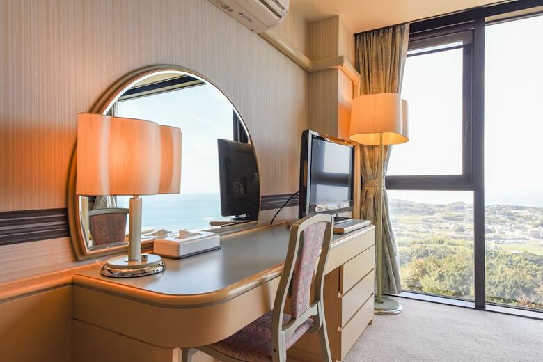 Hotel Spring Golf & Art Resort Awaji