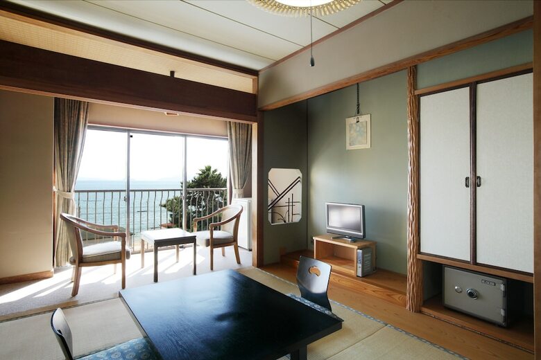 Shodoshima Seaside Hotel Matsukaze