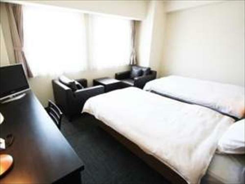 Green Rich Hotel Tosu Ekimae