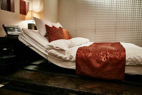 Hotel Myth M (Adult Only)