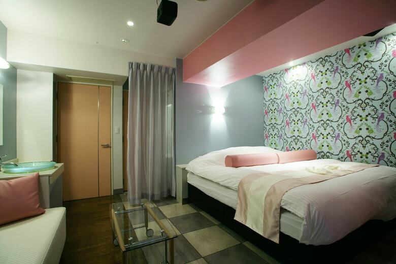 Hotel Christmas Numazu (Love Hotel)