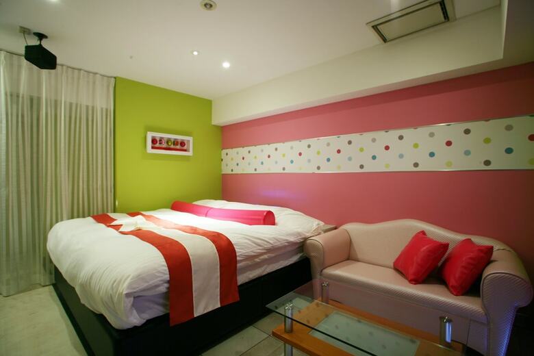 Hotel Christmas Numazu (Love Hotel)