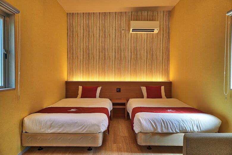 Hotel The Pool Resort Okinawa