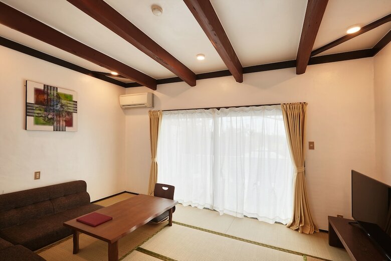 Hotel The Pool Resort Okinawa