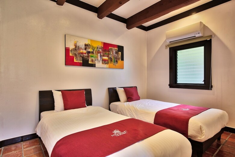 Hotel The Pool Resort Okinawa