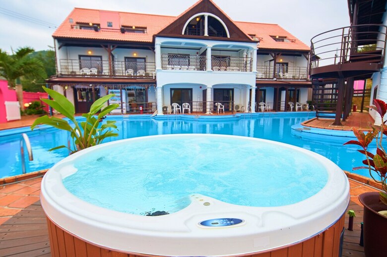 Hotel The Pool Resort Okinawa