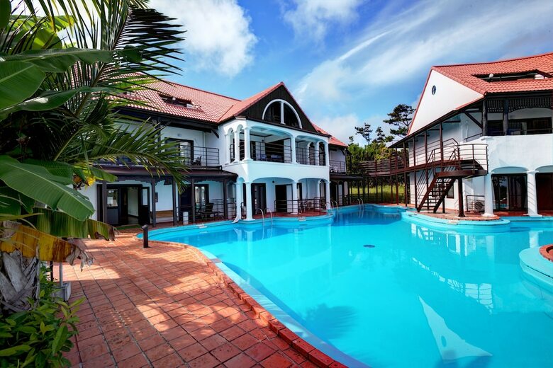 Hotel The Pool Resort Okinawa