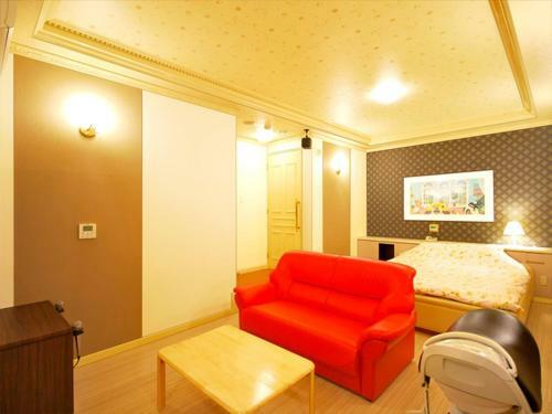 Hotel.com (Adult Only)