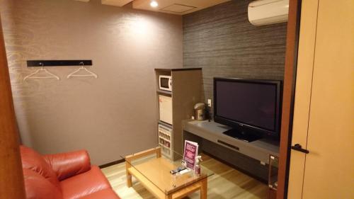 Hotel Eris Hakata (Love Hotel)