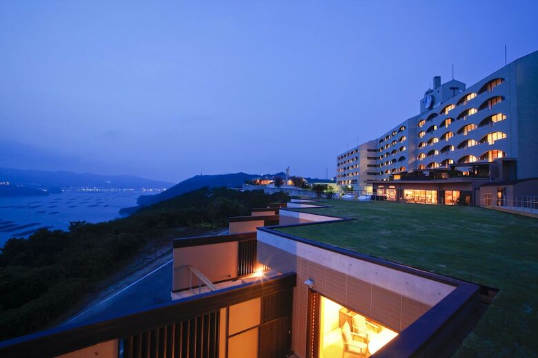Hotel Plaza Awajishima