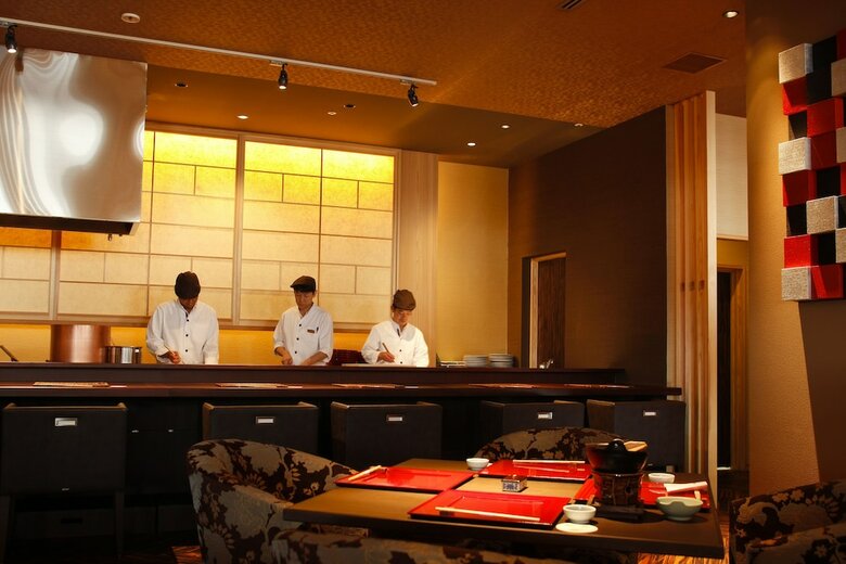 Hotel Plaza Awajishima