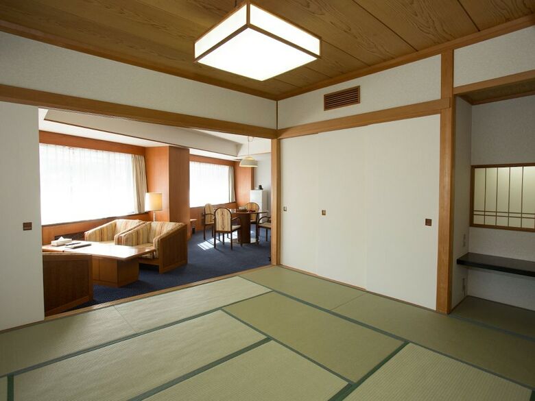 Atami New Fujiya Hotel