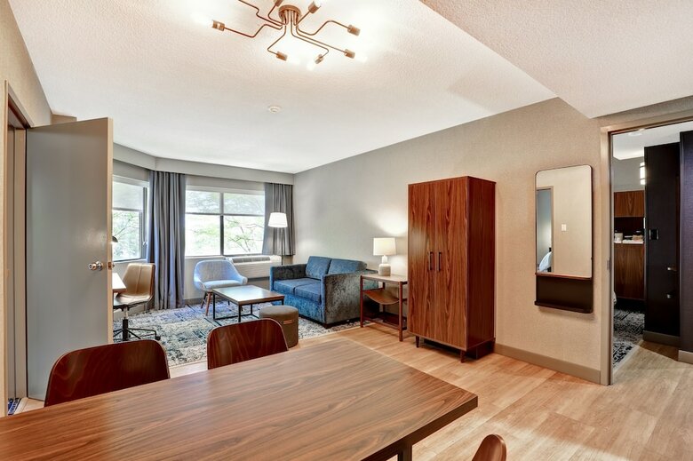 Hotel Four Points By Sheraton St. Catharines Niagara Suites
