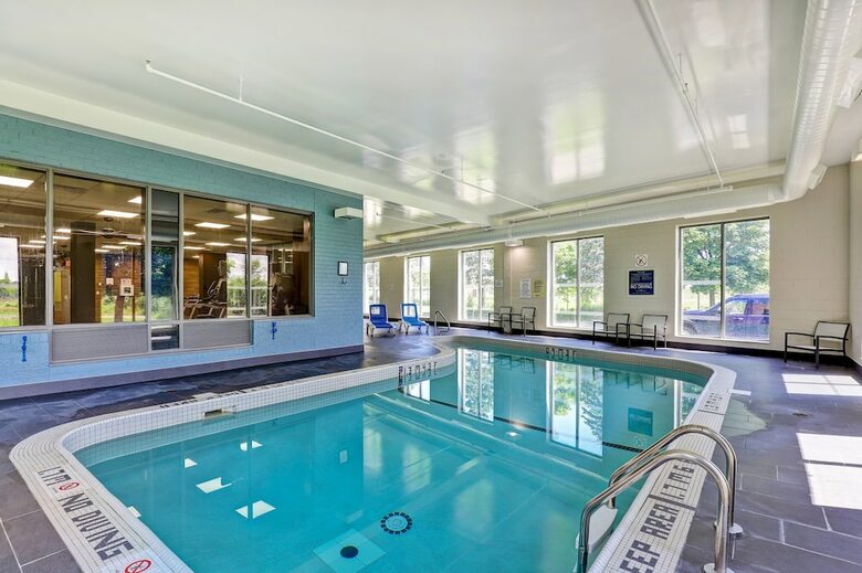 Hotel Four Points By Sheraton St. Catharines Niagara Suites