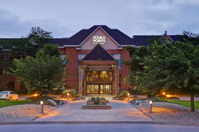 Hotel Four Points By Sheraton St. Catharines Niagara Suites