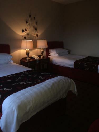 Careys Viking House Hotel