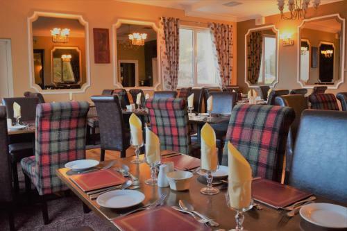 Careys Viking House Hotel
