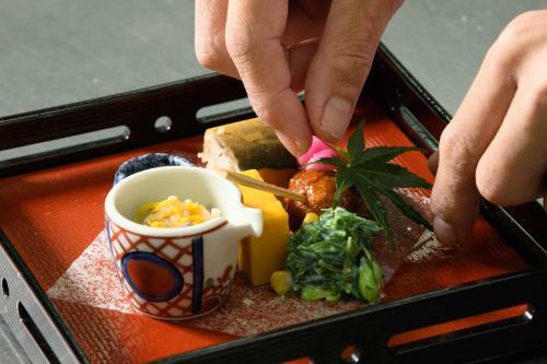 Atami Onsen Sakuraya Ryokan